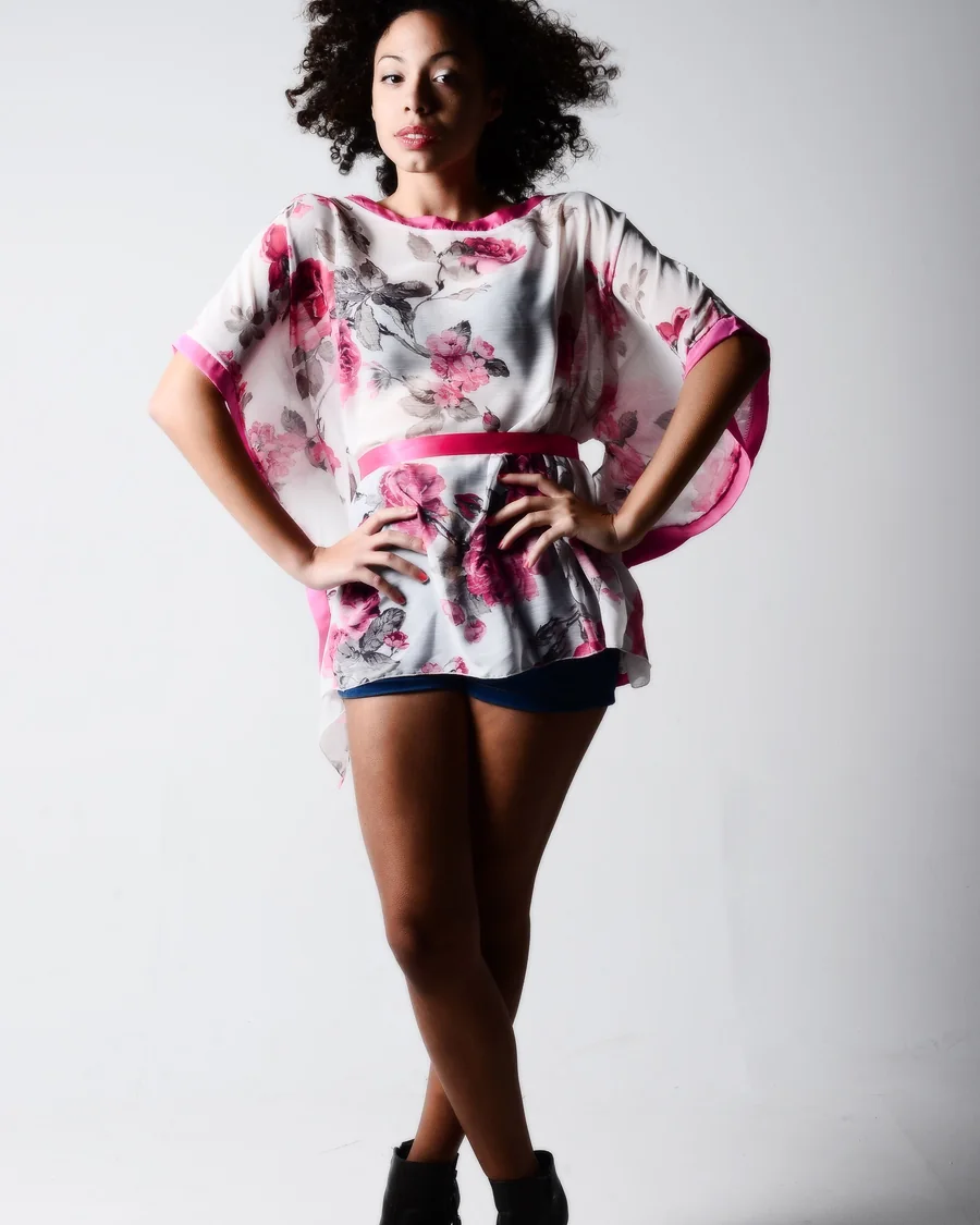 Inspirasi blouse floral wanita